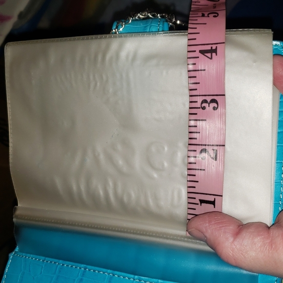 New Nine West Alligator Embossed Charm Chain 12 Page Photo Album - Picture 11 of 13